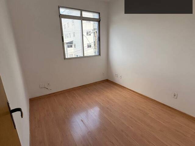 #67 - Apartamento para Venda em Contagem - MG