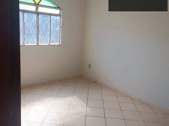 Casa para Venda em Contagem - 3