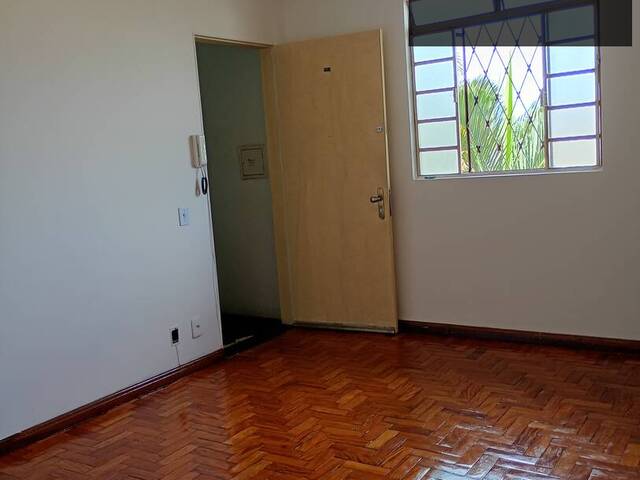 #75 - Apartamento para Locação em Contagem - MG